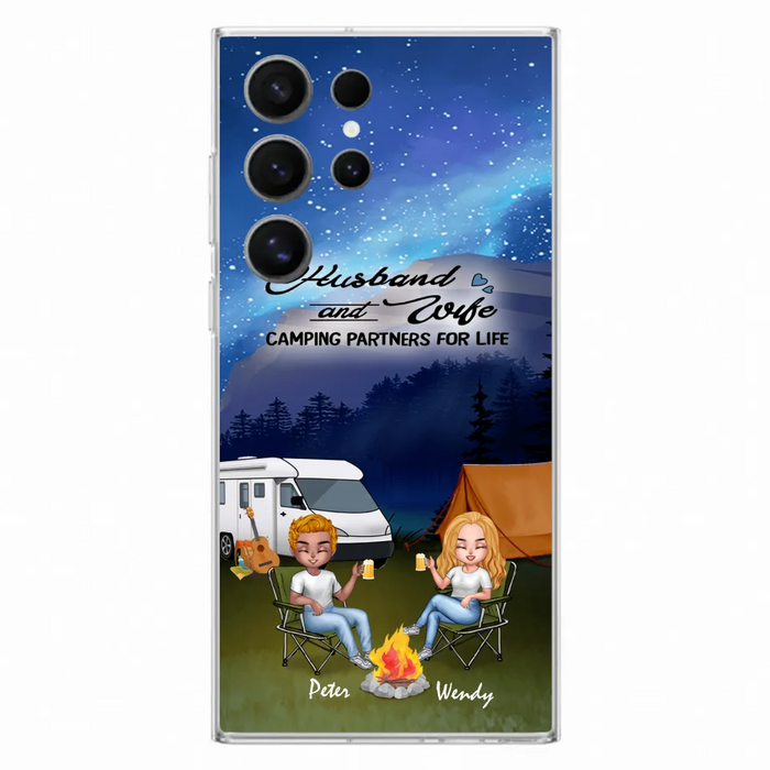 Custom Personalized Camping Night Chibi Phone Case - Couple With Upto 2 Dogs - Gift Idea For Camping Lover - Case For iPhone And Samsung