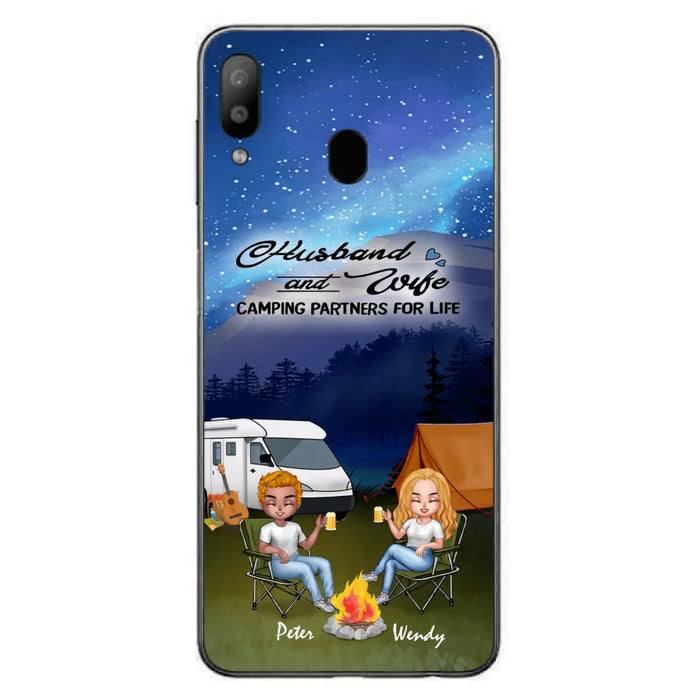 Custom Personalized Camping Night Chibi Phone Case - Couple With Upto 2 Dogs - Gift Idea For Camping Lover - Case For iPhone And Samsung