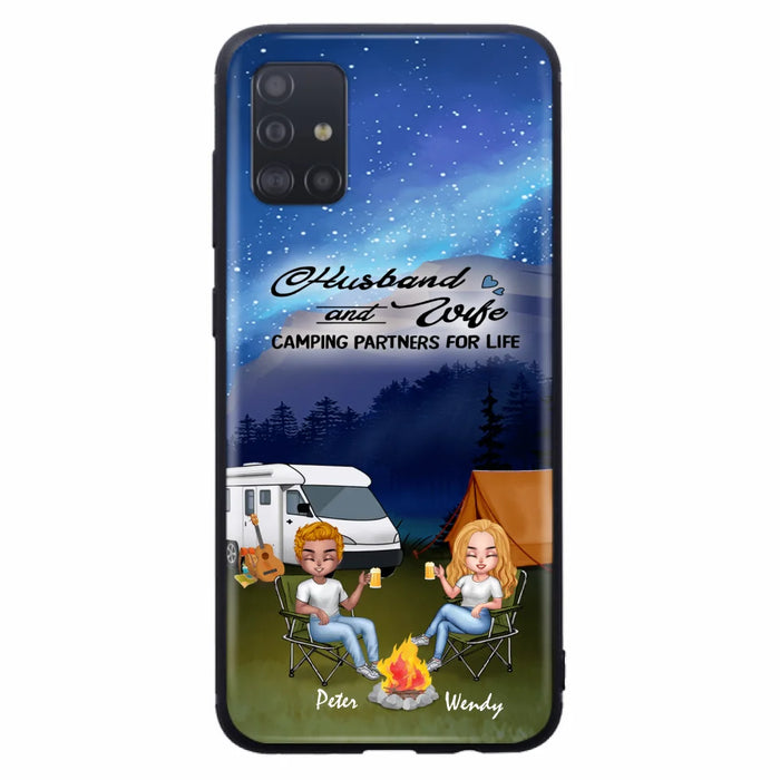 Custom Personalized Camping Night Chibi Phone Case - Couple With Upto 2 Dogs - Gift Idea For Camping Lover - Case For iPhone And Samsung