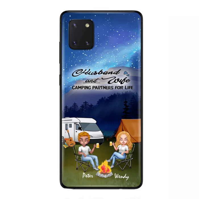 Custom Personalized Camping Night Chibi Phone Case - Couple With Upto 2 Dogs - Gift Idea For Camping Lover - Case For iPhone And Samsung