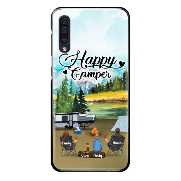 Custom Personalized Camping Phone Case - Parents With 1 Kid And 1 Pet - Best Gift For Family - Happy Camper - Case For iPhone And Samsung