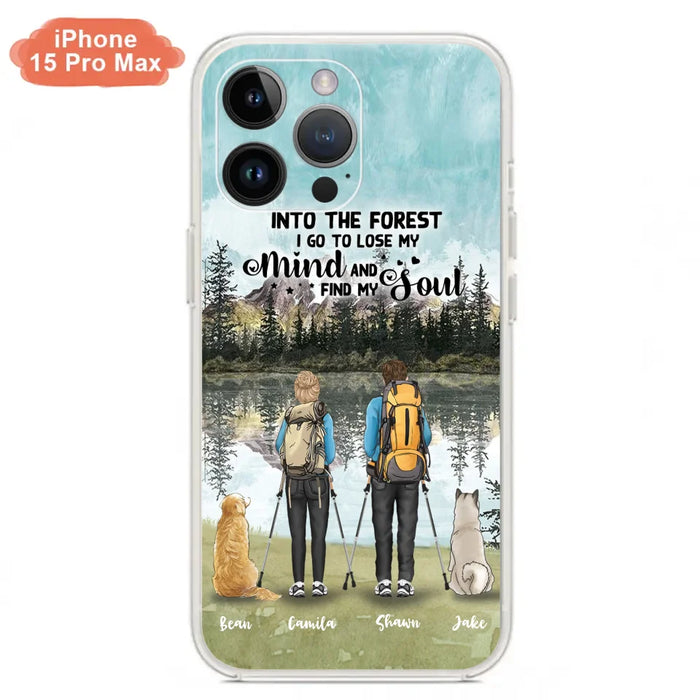 Custom Personalized Hiking Couple With Dogs Phone Case - Couple With Upto 2 Pets - Case For iPhone and Samsung - Q67GXN