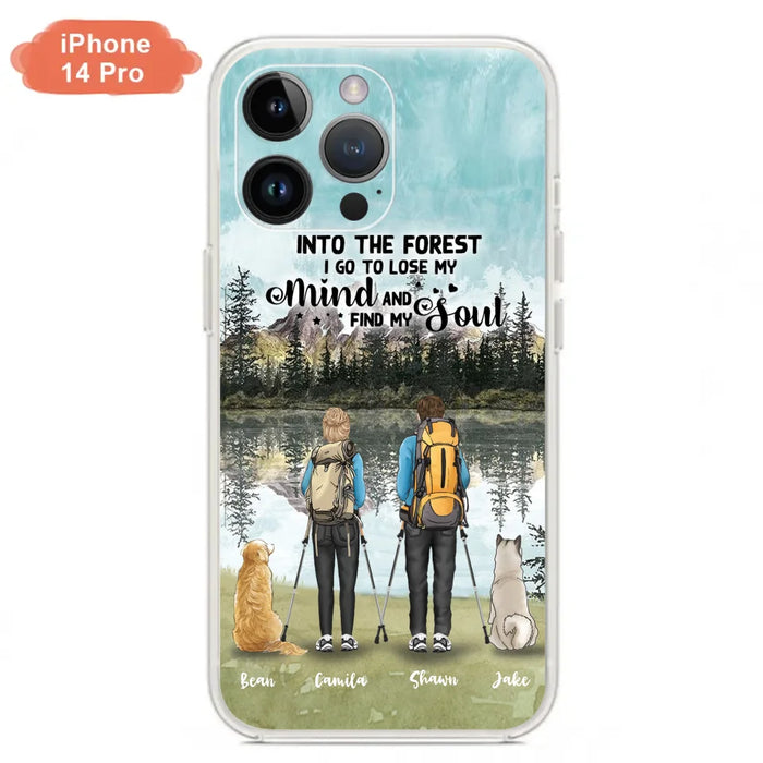 Custom Personalized Hiking Couple With Dogs Phone Case - Couple With Upto 2 Pets - Case For iPhone and Samsung - Q67GXN