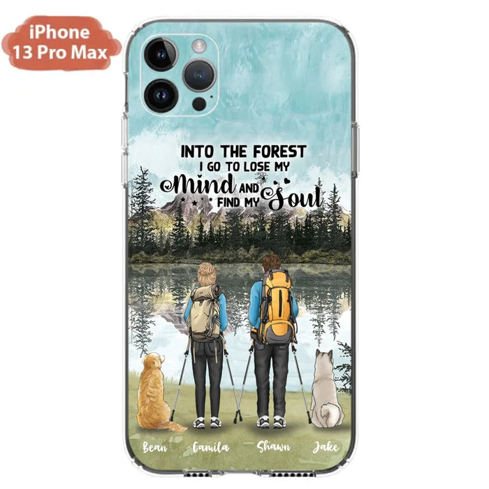 Custom Personalized Hiking Couple With Dogs Phone Case - Couple With Upto 2 Pets - Case For iPhone and Samsung - Q67GXN