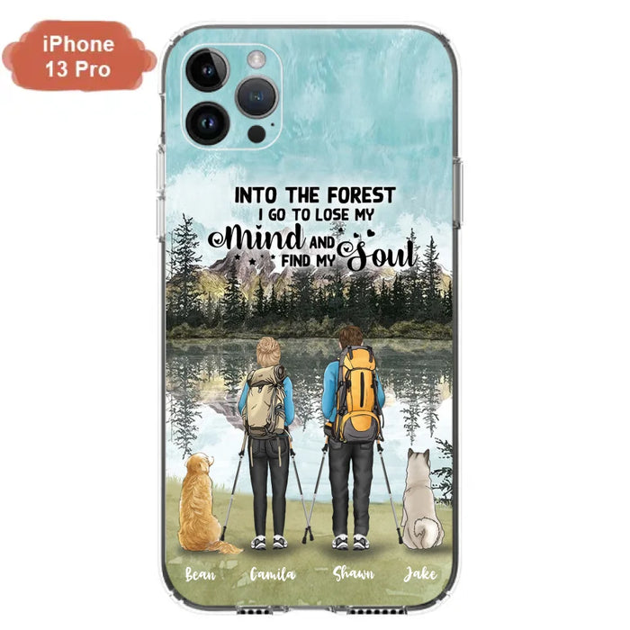 Custom Personalized Hiking Couple With Dogs Phone Case - Couple With Upto 2 Pets - Case For iPhone and Samsung - Q67GXN