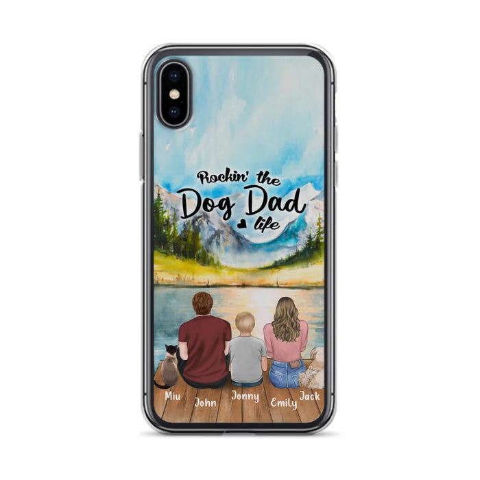 Custom Personalized Pet Couple Phone Case - Parent With 1 Kid And 2 Pets - Case For iPhone And Samsung