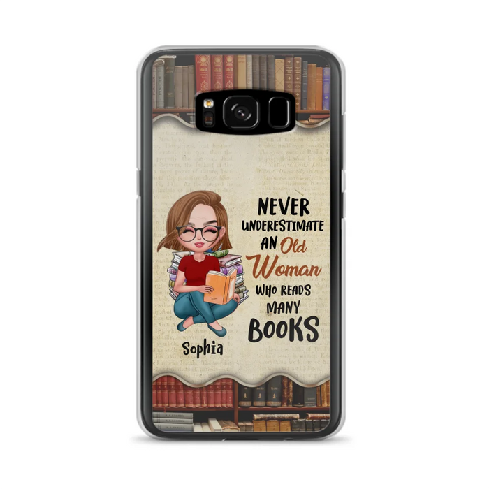 Custom Personalized Old Woman Books Phone Case -  Gift Idea For Books Lover - Case For iPhone And Samsung