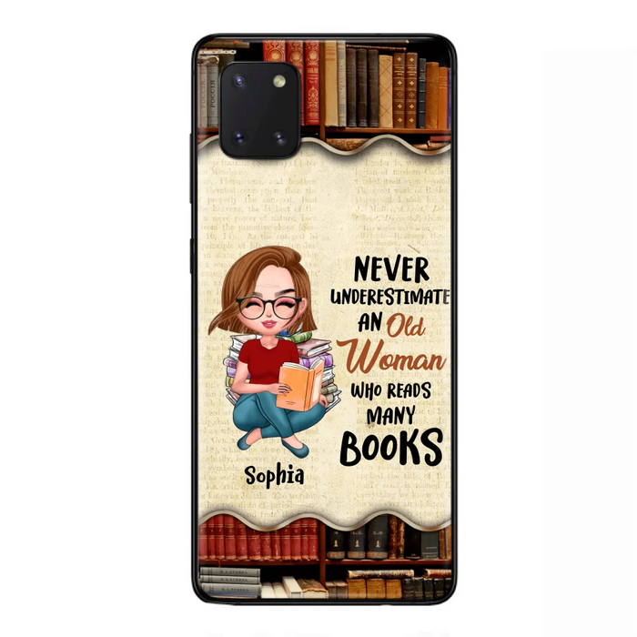 Custom Personalized Old Woman Books Phone Case -  Gift Idea For Books Lover - Case For iPhone And Samsung