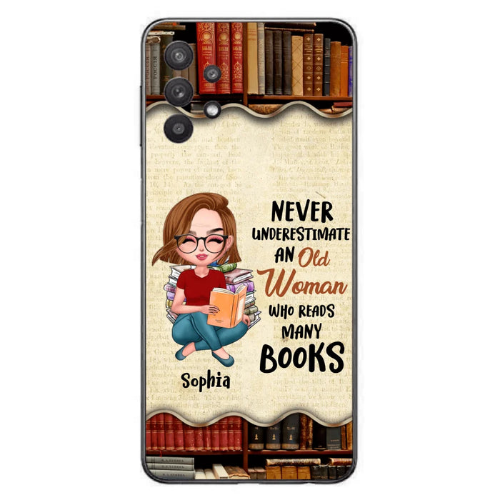 Custom Personalized Old Woman Books Phone Case -  Gift Idea For Books Lover - Case For iPhone And Samsung