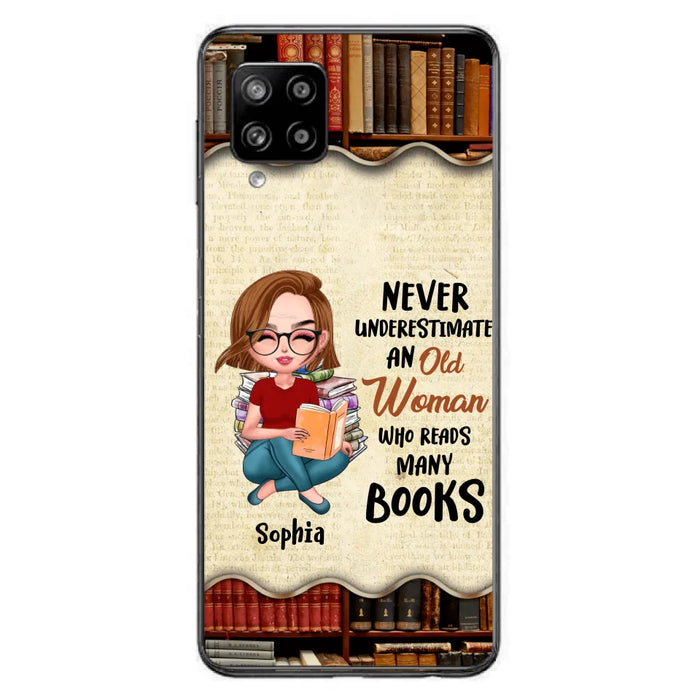 Custom Personalized Old Woman Books Phone Case -  Gift Idea For Books Lover - Case For iPhone And Samsung