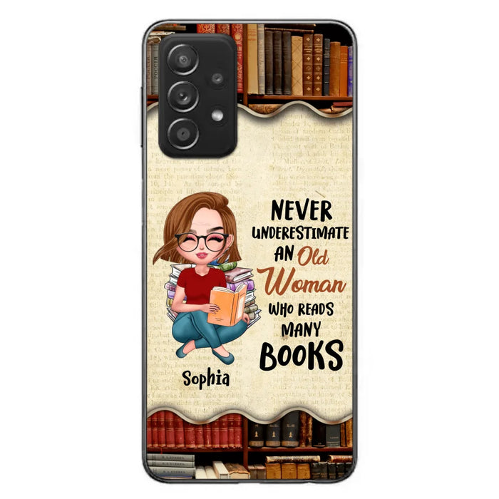 Custom Personalized Old Woman Books Phone Case -  Gift Idea For Books Lover - Case For iPhone And Samsung