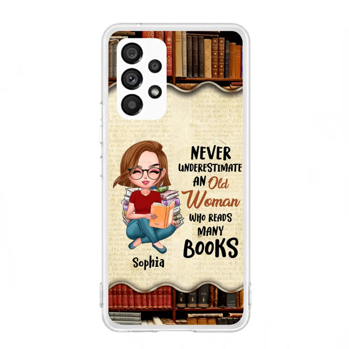 Custom Personalized Old Woman Books Phone Case -  Gift Idea For Books Lover - Case For iPhone And Samsung