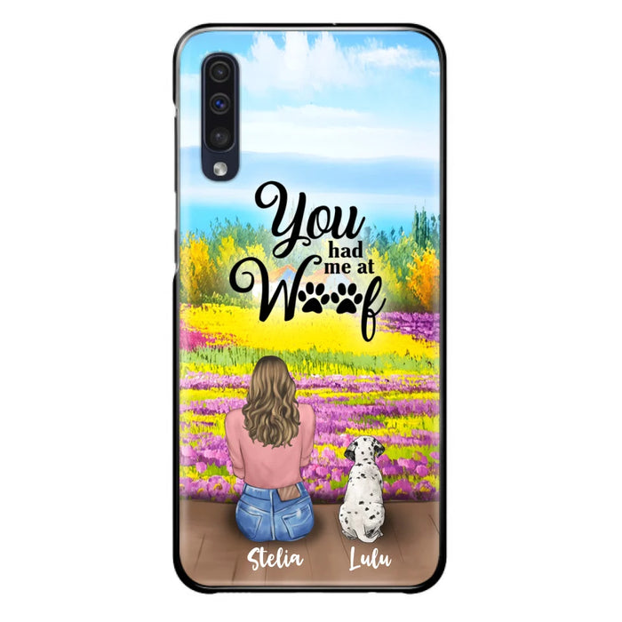 Custom Personalized Dog Mom With Flowers Background Phone Case - Gifts For Dog Lovers With Upto 4 Dogs - You Had Me At Woof - Case For iPhone, Samsung And Xiaomi - L4E2ZU