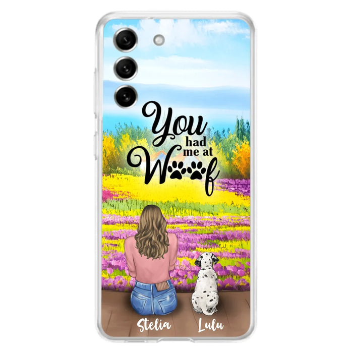 Custom Personalized Dog Mom With Flowers Background Phone Case - Gifts For Dog Lovers With Upto 4 Dogs - You Had Me At Woof - Case For iPhone, Samsung And Xiaomi - L4E2ZU