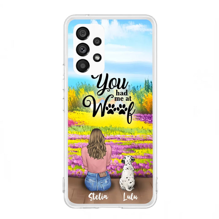 Custom Personalized Dog Mom With Flowers Background Phone Case - Gifts For Dog Lovers With Upto 4 Dogs - You Had Me At Woof - Case For iPhone, Samsung And Xiaomi - L4E2ZU