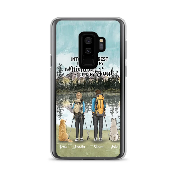 Custom Personalized Hiking Couple With Dogs Phone Case - Couple With Upto 2 Pets - Case For iPhone and Samsung - Q67GXN