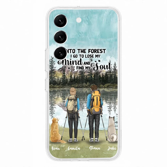 Custom Personalized Hiking Couple With Dogs Phone Case - Couple With Upto 2 Pets - Case For iPhone and Samsung - Q67GXN