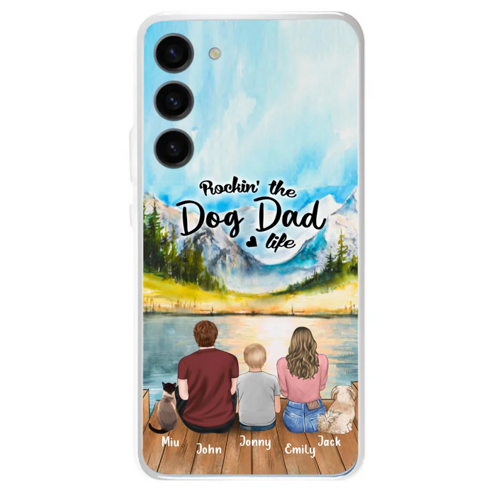 Custom Personalized Pet Couple Phone Case - Parent With 1 Kid And 2 Pets - Case For iPhone And Samsung